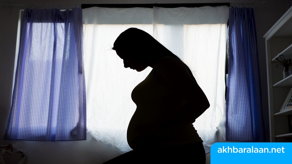 مخاوف بشأن تلقي النساء الحوامل لقاح كورونا