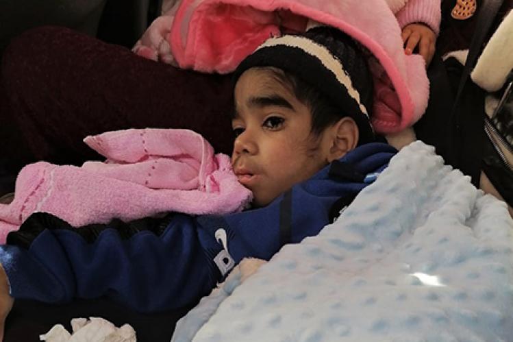 مرض غامض يكتم أنفاس طفل في قرية قرب وزان