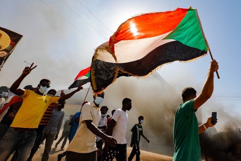 مسيرة غضب تخلد “ذكرى الانتفاضة” في السودان