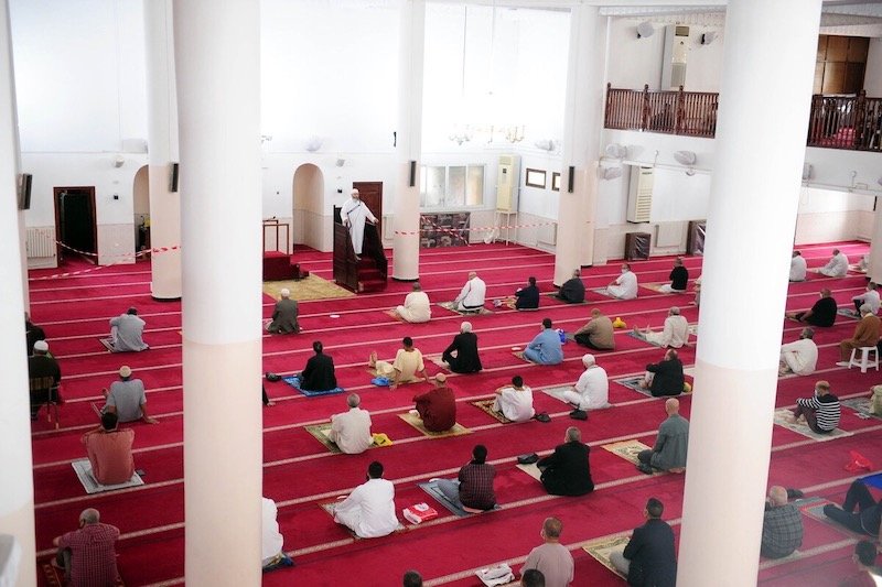 ‪الجزائر تحول منابر الجمعة في المساجد إلى أبواق لمعاداة الصحراء المغربية