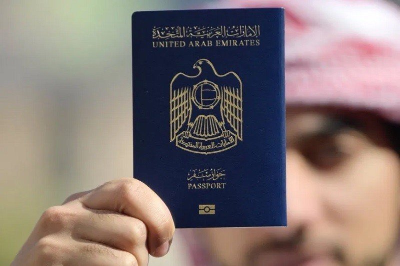 الإمارات تمنح الجنسية للمستثمرين والموهوبين