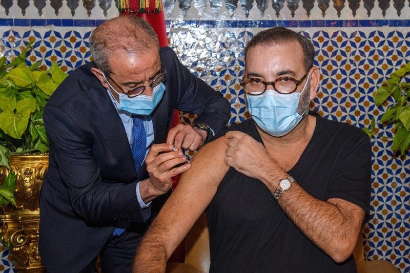 الملك يطمئن المغاربة بشأن “اللقاح الصيني”