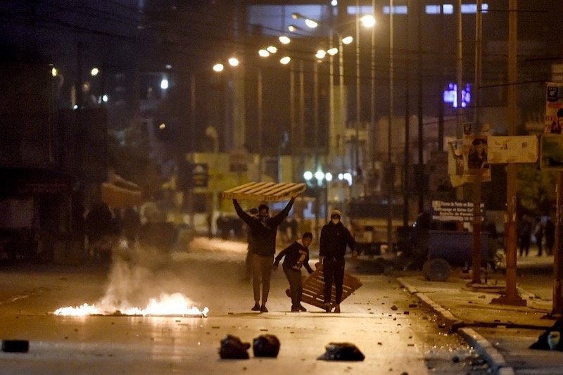 تحليل: هذه هي الرسائل السياسية للاحتجاجات الليلية في المدن التونسية