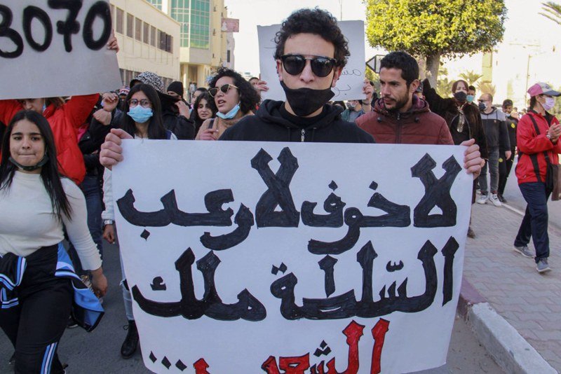تونس على صفيح ساخن بعد 10 سنين من إسقاط نظام الرئيس بن علي