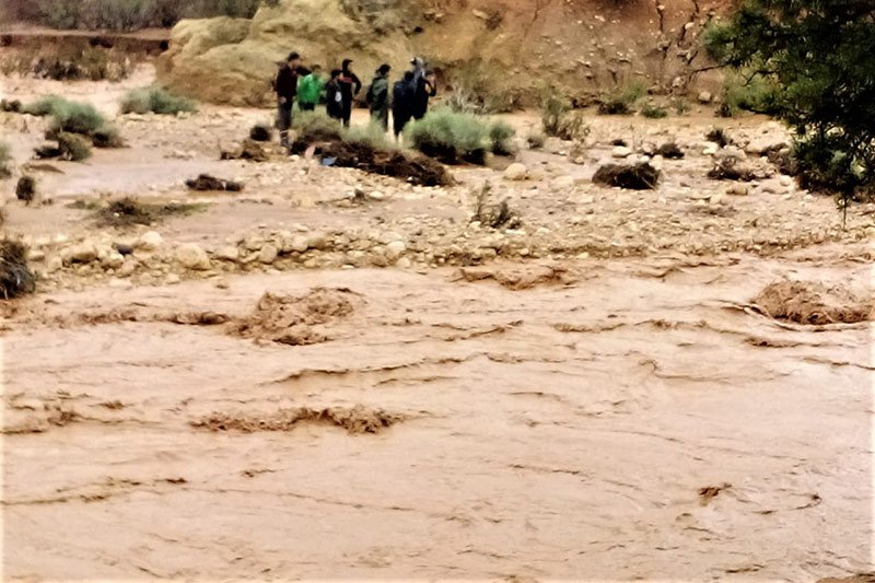 سيول “وادي تيدزي” تحاصر تلاميذ بإقليم الصويرة