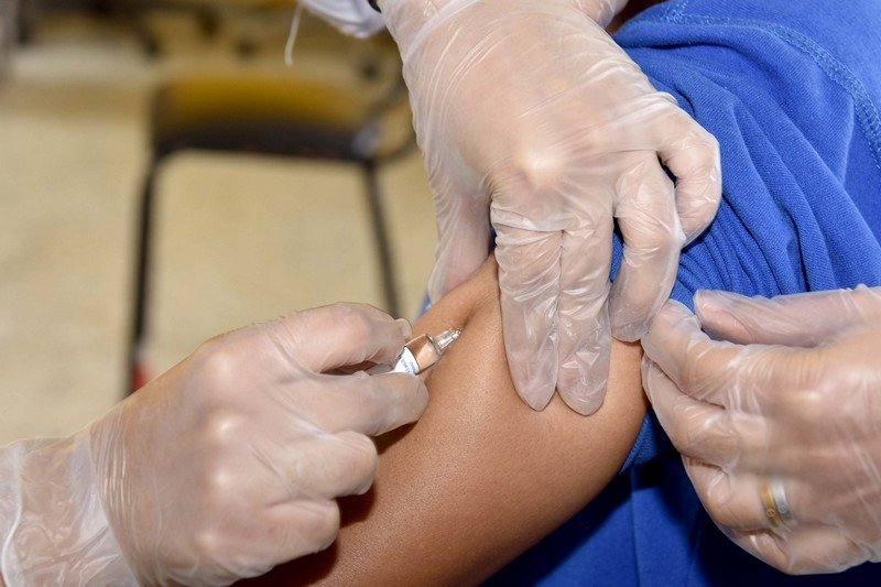 فعالية اللقاحين الصيني والبريطاني تستبق استعدادات الأطباء المغاربة