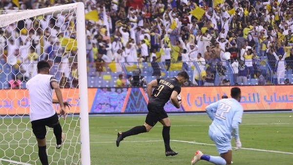 في دوري المحترفين.. النصر يسيطر على الكلاسيكو