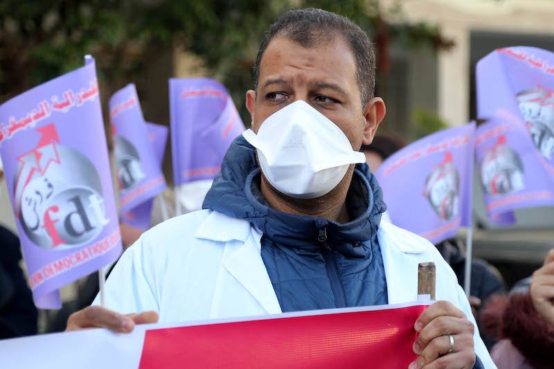 محتجون ينددون بـ”الإجحاف” في حق أطر قطاع الصحة