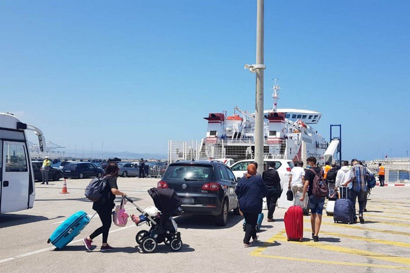 53 رحلة بحرية تربط المغرب بإسبانيا رغم الوباء