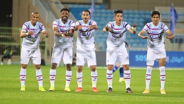 أبها يزيد متاعب الهلال بعد “السوبر” ويهزمه بثلاثية جديدة