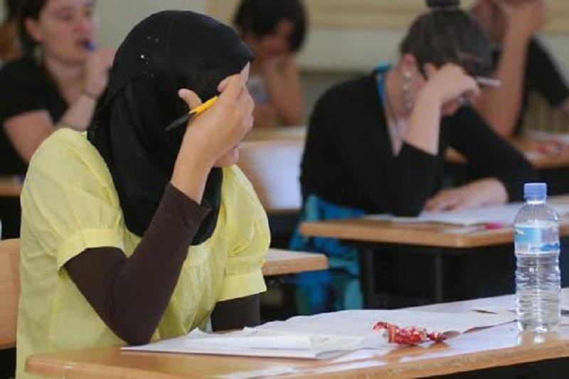 “أولياء التلاميذ” يطلبون إلغاء امتحانات إشهادية