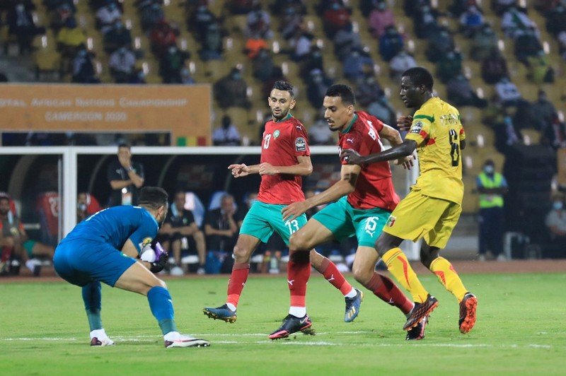 الملك يهنئ المنتخب الوطني المغربي للاعبين المحليين