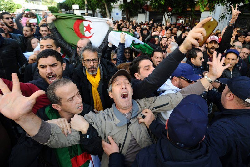 شهادة طالب جزائري تكشف “جحيم التعذيب” في سجون الجارة الشرقية