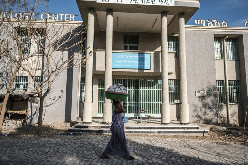 “غطاء الحزن” يلف عاصمة تيغراي الغارقة في الحرب
