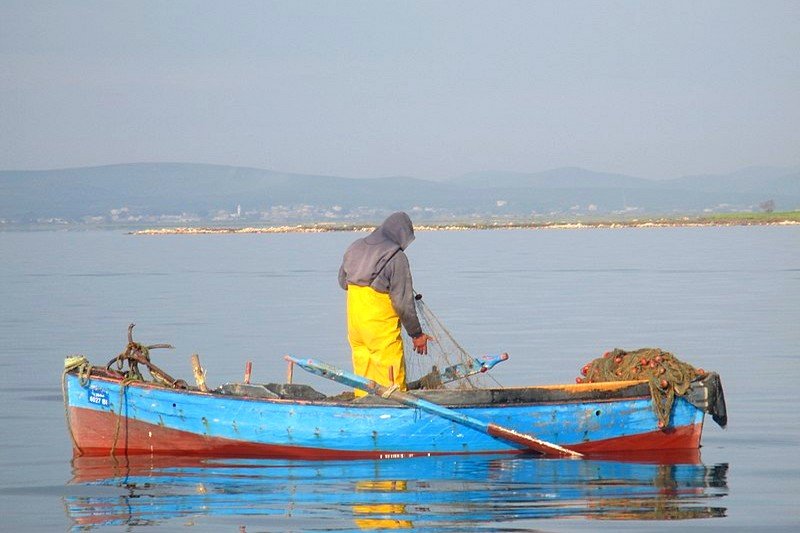 وزارة الفلاحة تعمم الصدريات لحماية أرواح البحارة