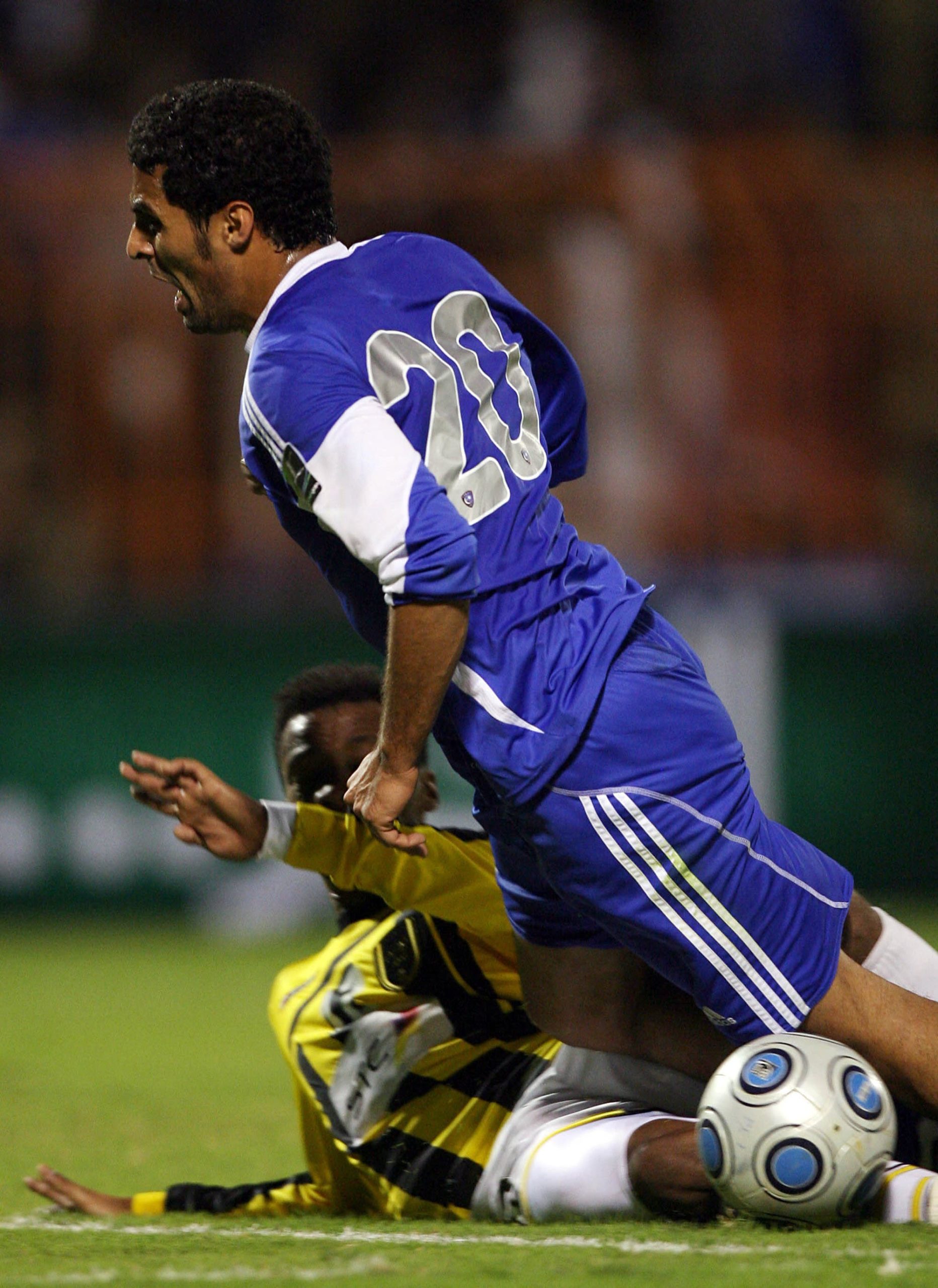 أحمد حديد: الهلال سمح للأندية بالمنافسة.. والاتحاد ينقصه “لاعب واحد”