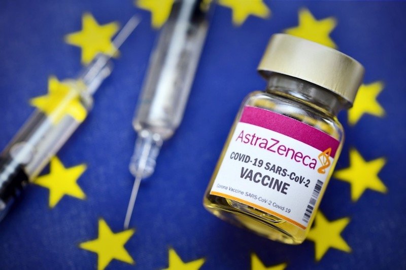 “أسترازينيكا” تعلن عن تأخير في شحنات اللقاح
