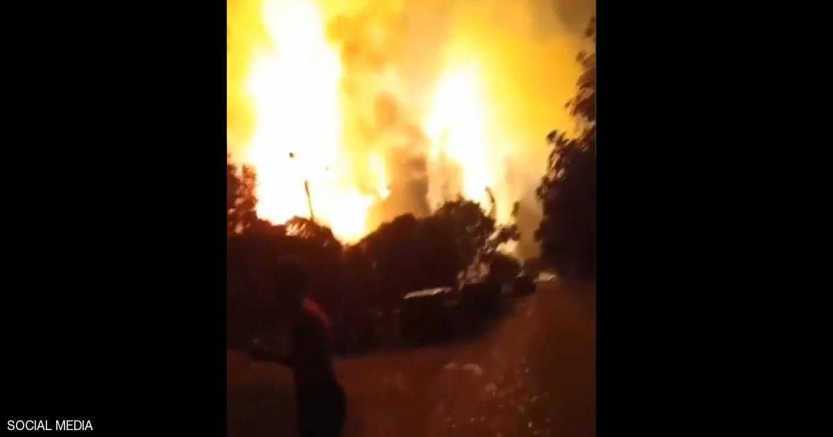 بالفيديو.. حريق ضخم يلتهم مصفاة نفطية بإندونيسيا