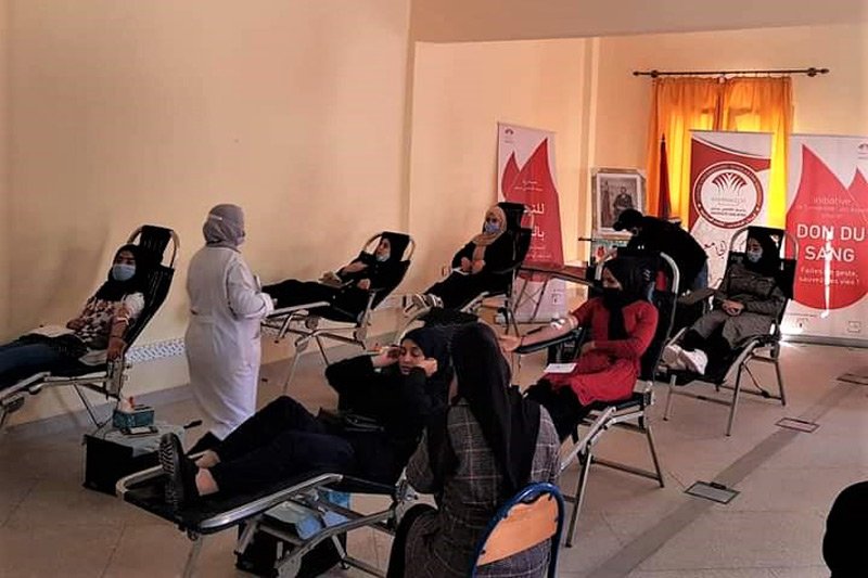 جامعيون يتبرعون بـ134 كيسا من الدم في مراكش