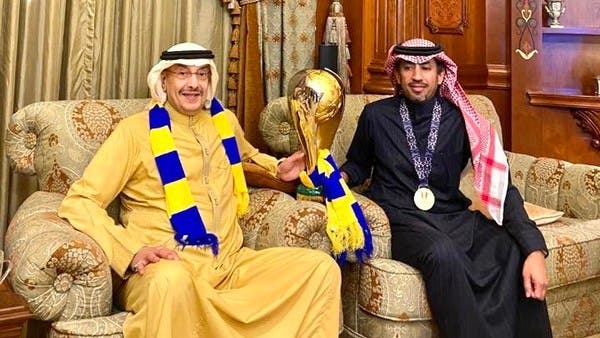 خالد بن فهد ينضم إلى أعضاء النصر الذهبيين
