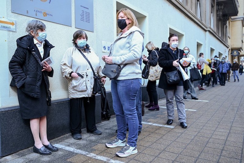 روسيا تترقب تحقيق “مناعة كورونا” في شهر غشت