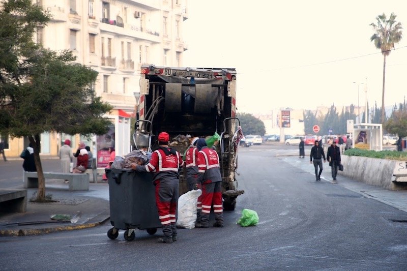 عدم تسديد مستحقات شركات النظافة يلاحق عمدة مدينة الدار البيضاء