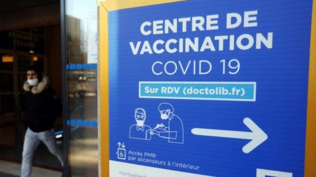 فيروس كورونا: فرنسا تتراجع عن موقفها بشأن لقاح أسترازينيكا لمن تجاوزا 65 عاما
