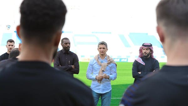 لوتشيسكو بحزن: ضحيت من أجل الهلال.. ولم أتوقع إقالتي