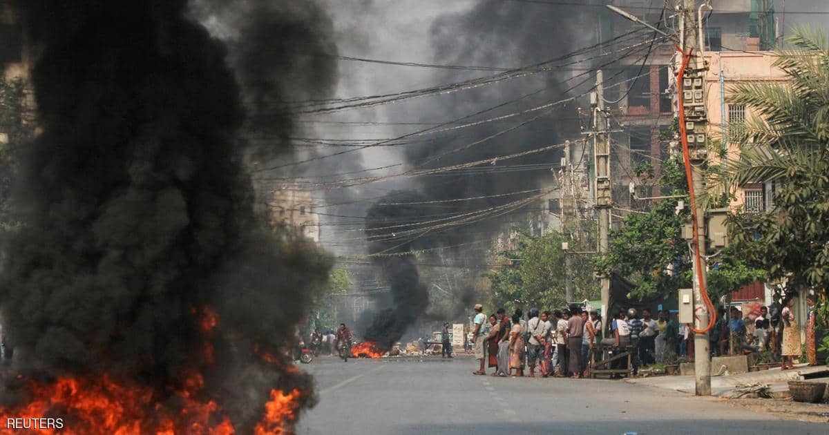 ميانمار تشتعل.. الجيش يفتح النار ويقتل 50 على الأقل