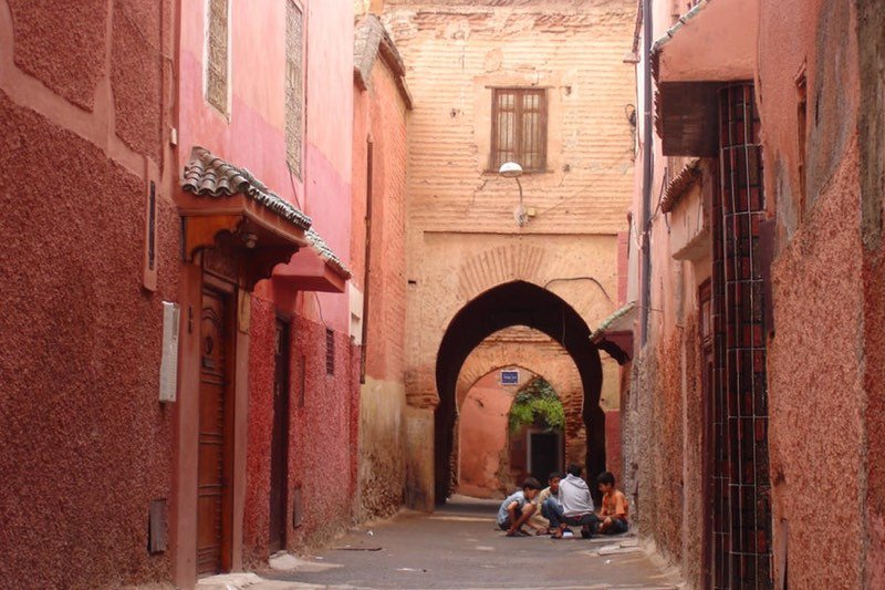 آيت لعميم ينبش في ذاكرة حي “القصور العتيق” بالمدينة العتيقة في مراكش