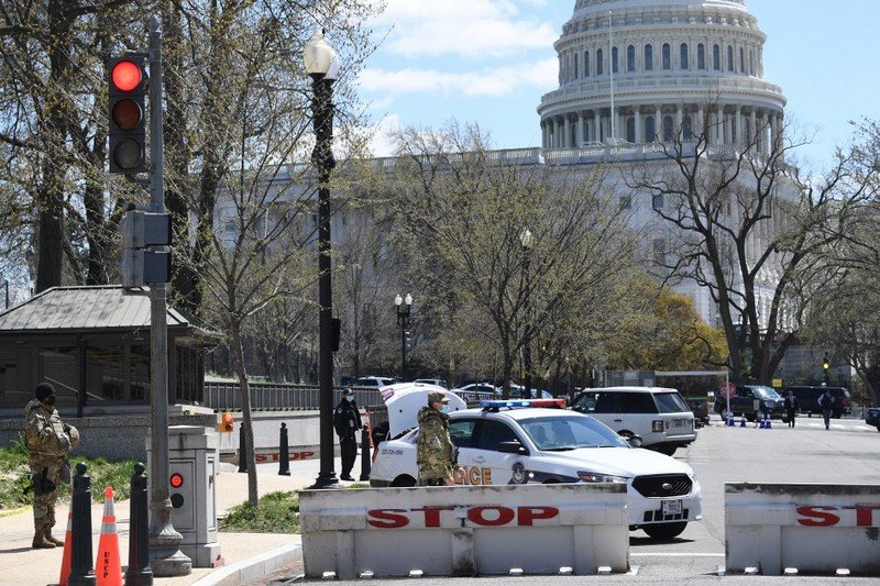 الشرطة الأمريكية تقتل مهاجما قرب مبنى الكونغرس