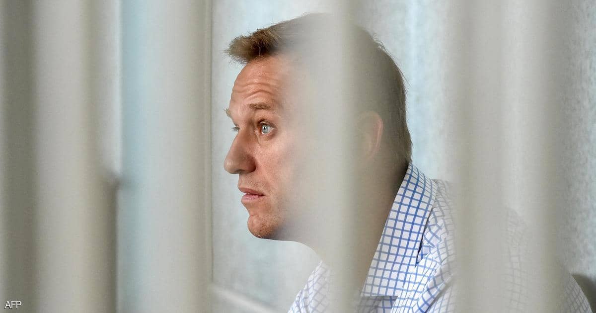 المعارض الروسي نافالني ينهي إضرابه عن الطعام ويكشف السبب