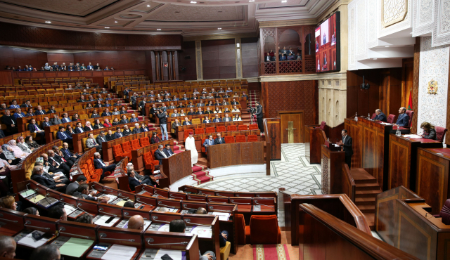 رئيس الحكومة يحل بمجلس النواب في جلسة محورها تفعيل ورش تعميم الحماية الاجتماعية