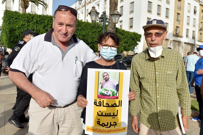 صحافيون مغاربة يطلبون حرية الريسوني والراضي