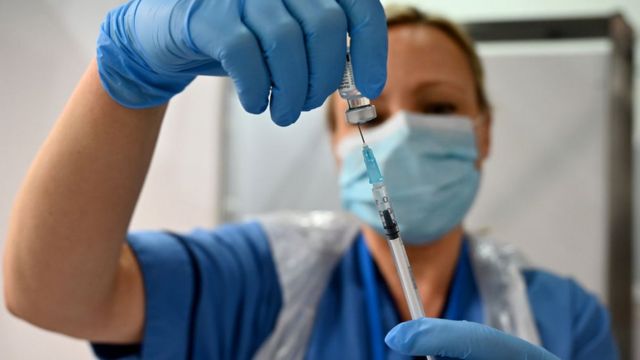 لقاح فيروس كورونا: بريطانيا تتوسع في تجارب خلط اللقاحات