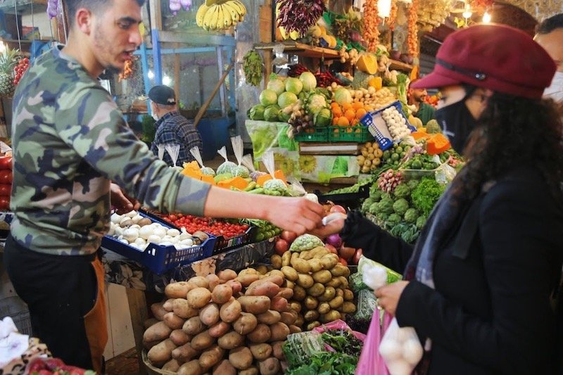 هدر المواد الغذائية في شهر رمضان يحرم المغاربة من مبالغ مالية مهمة