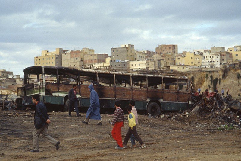 أفيلال وأجواء الإضراب العام لسنة 1990 .. “ربيع مغربي” بطعم نقابي