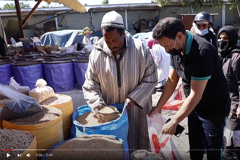 زكاة الفطر بين النقد والحبوب