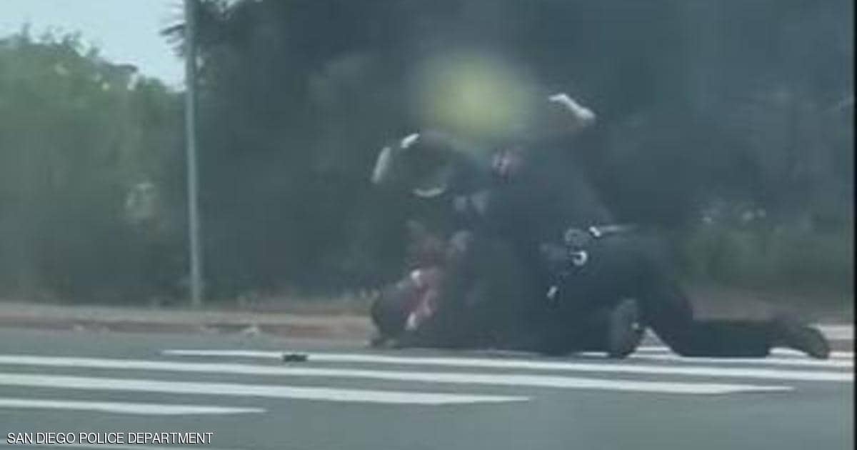 فيديو يرصد عنف الشرطة الأميركية.. ضرب مشرد دون سبب