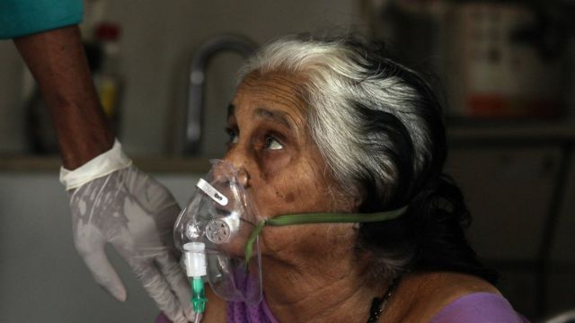 فيروس كورونا: الهند تسجل أكثر من 4 آلاف حالة وفاة في يوم واحد