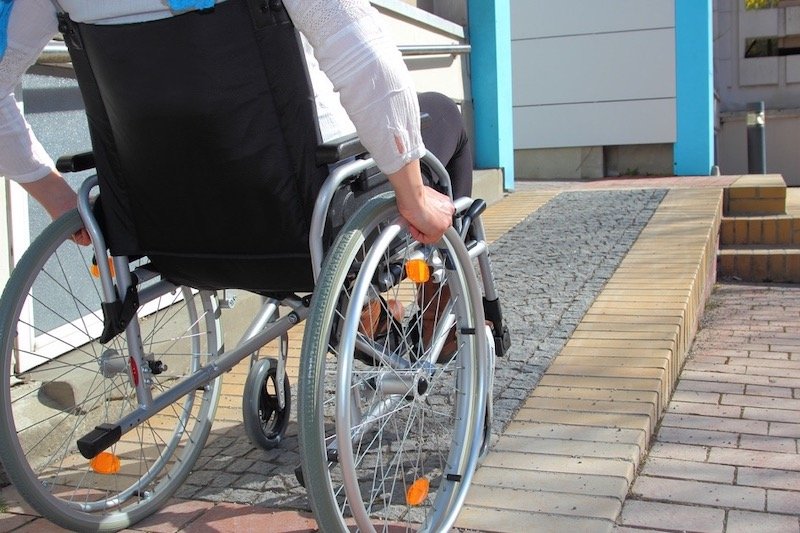 “قانون الولوجيات” يواجه تحدي التطبيق وحماية حقوق “ذوي الإعاقات”