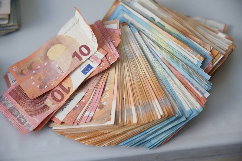 مقتضيات قانونية جديدة تعزز منظومة مكافحة غسل الأموال في المغرب