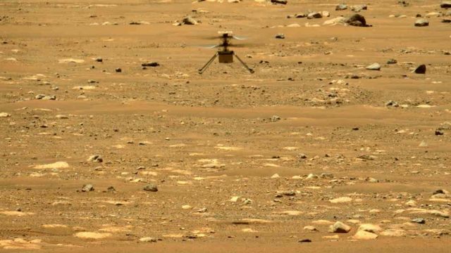 ناسا تمدد مهمة مروحية إنجينيويتي على المريخ بعد نجاحها