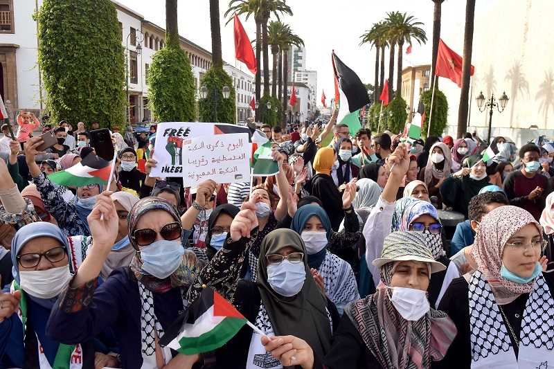 وقفة تضامنية مع الشعب الفلسطيني أمام البرلمان