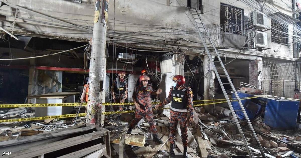 بنغلادش.. قتلى وجرحى بانفجار قوى دمر مبنى يضم شركات