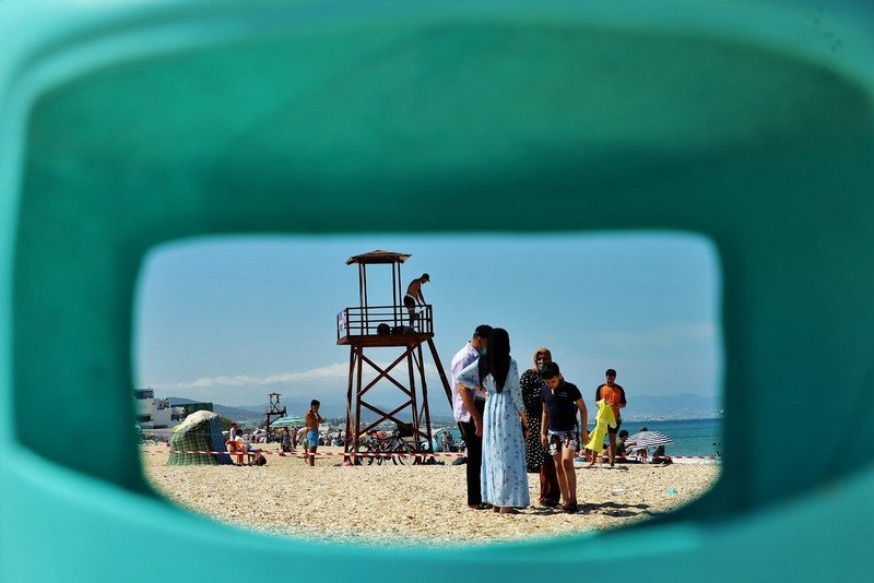 “خلي بلاصتك نقية” .. حملة رقمية تنبه إلى تراكم النفايات في الشواطئ