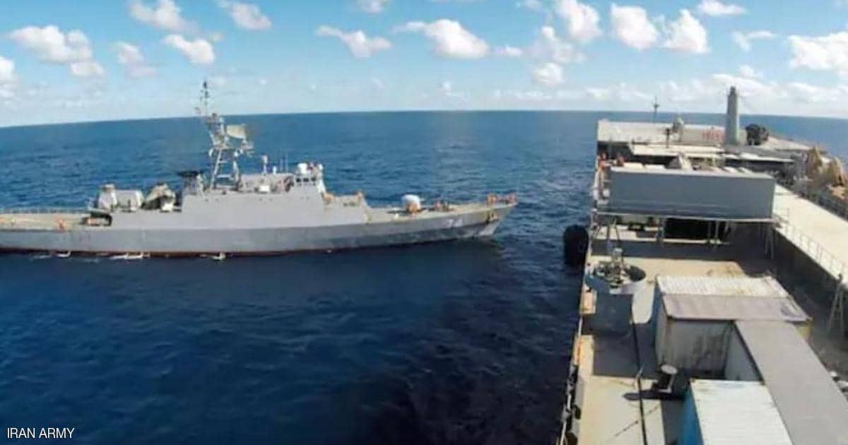 سفينتان حربيتان إيرانيتان في المحيط الأطلسي.. وواشنطن تراقب