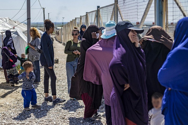 منظمة أممية تحصي أعداد “مغربيات داعش” وأطفالهن بمخيمات سورية