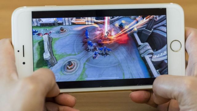 إجراءات في الصين لمنع الأطفال من اللعب بالألعاب الإلكترونية ليلا