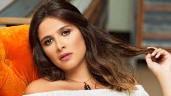 غيبوبة تامة.. جديد حالة الفنانة ياسمين عبد العزيز